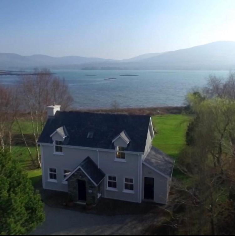 Heron Water Cottage Cill Airne Exteriör bild